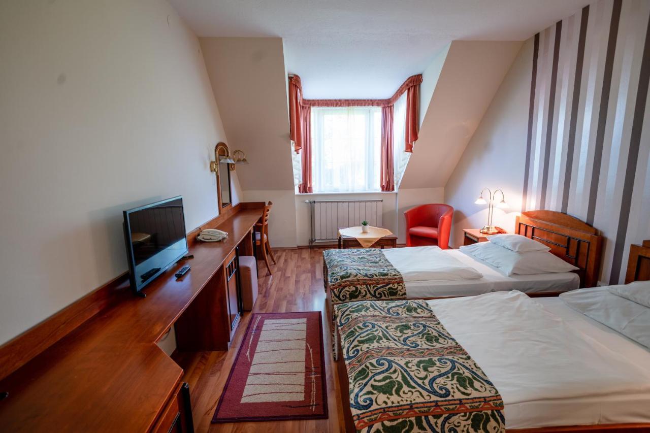 Hotel Erzsebet Hévíz المظهر الخارجي الصورة